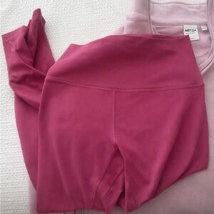 Lululemon Fuchsia Leggings